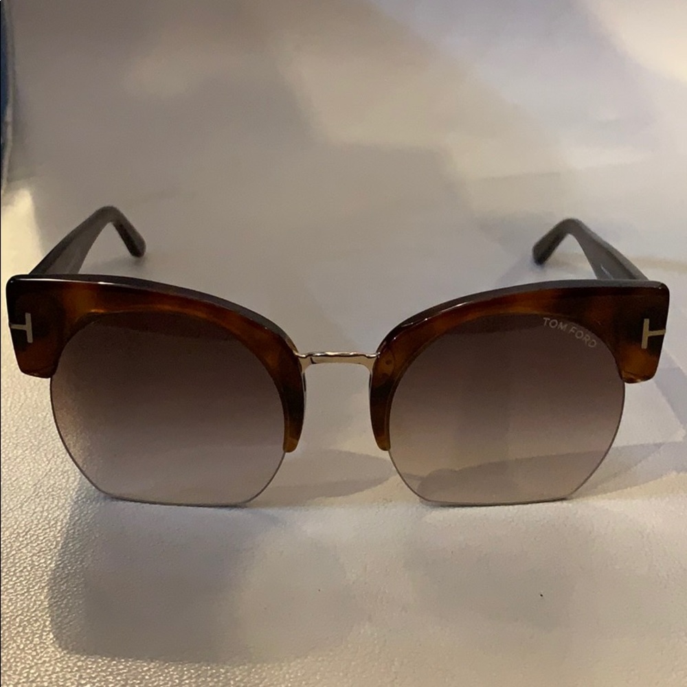New Women’s Authentic Tom Ford Sunglasses - Picture 5 of 8
